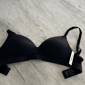 Soma Women's Enbliss Wireless Elegant Black Bra